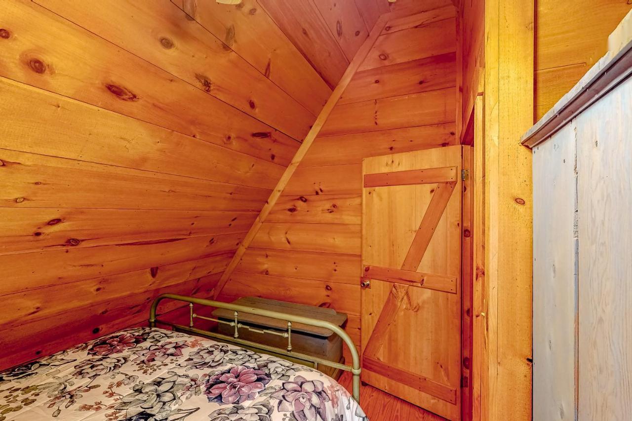 The Scaly Mountain Cabin Экстерьер фото